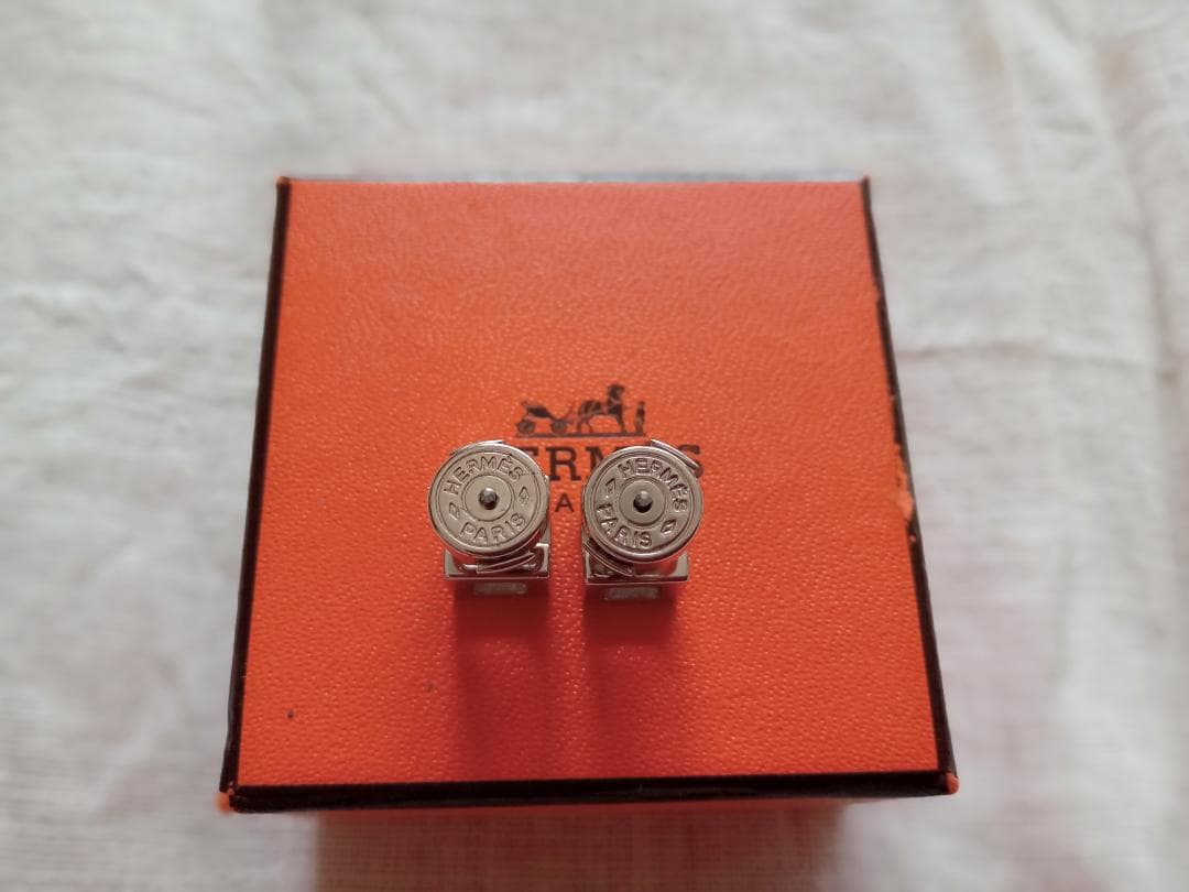 HERME ピアス