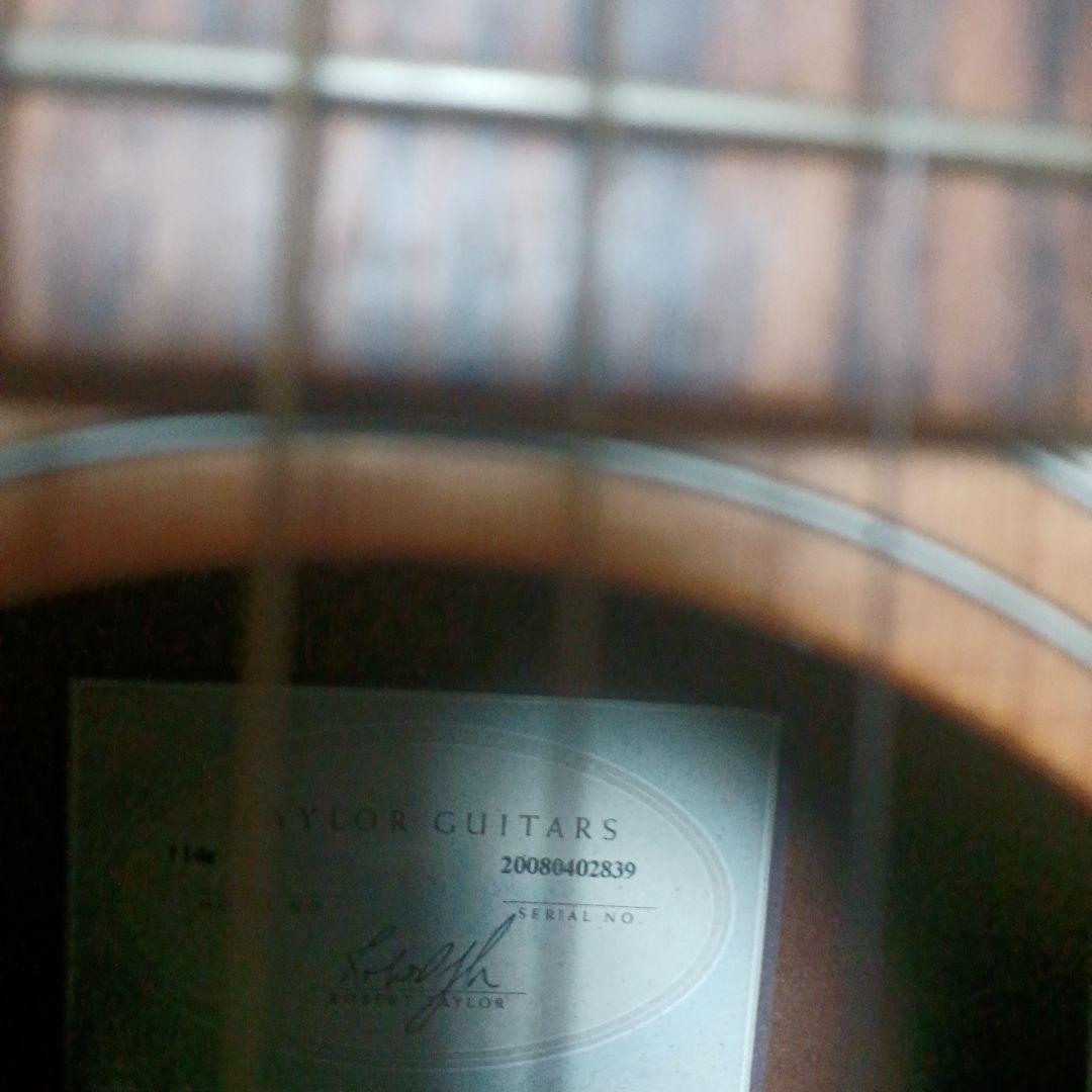 Taylor アコースティックギター114e