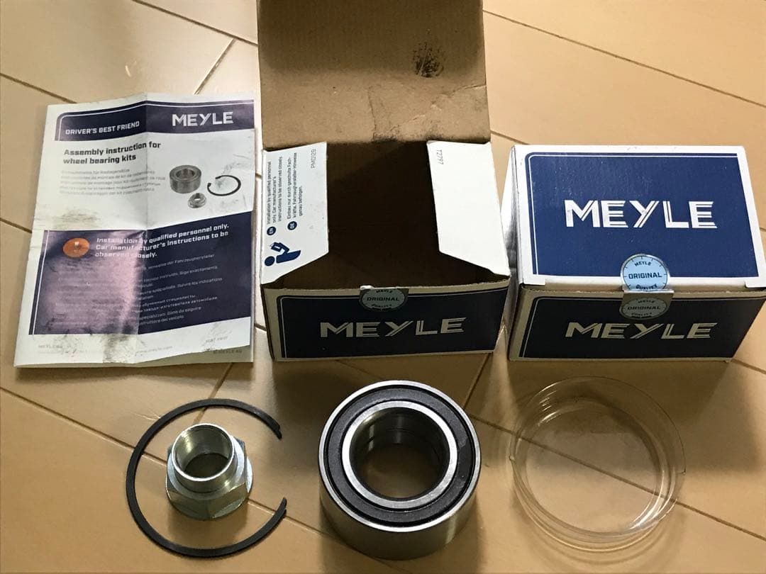 フィアット500 フロント　ホイールハブベアリング