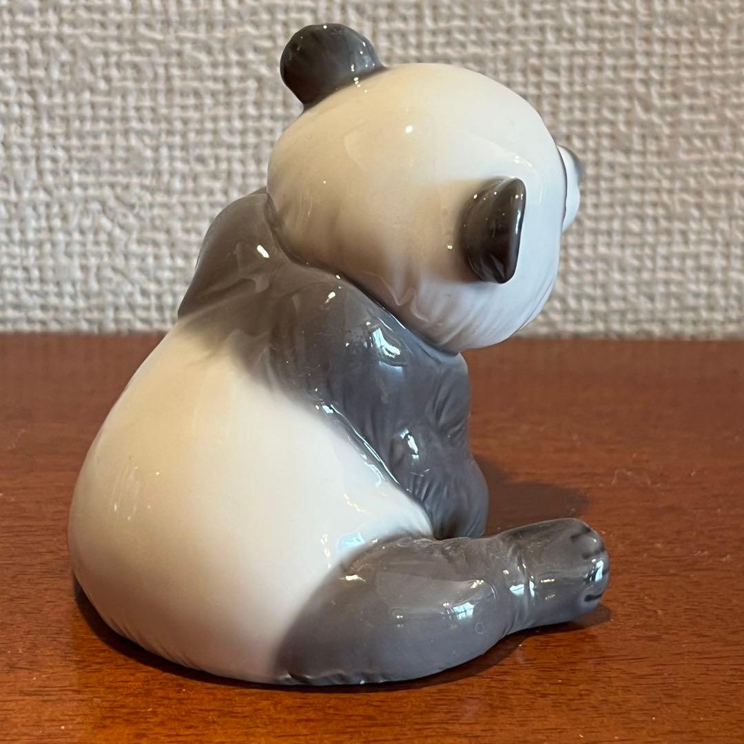 超美品　リヤドロ　パンダ　水色の花　フィギュリン　人形　陶器　置物　A オブジェ