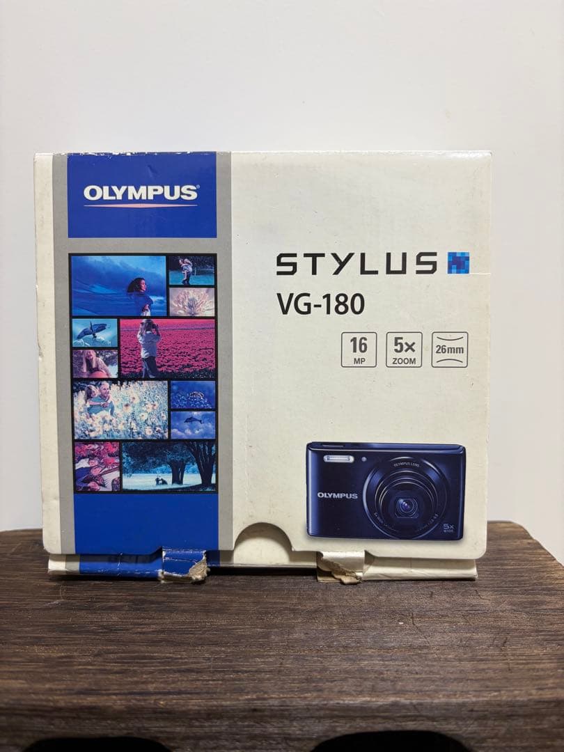 【極美品】OLYMPUS STYLUS VG-180 コンデジ　デジカメ