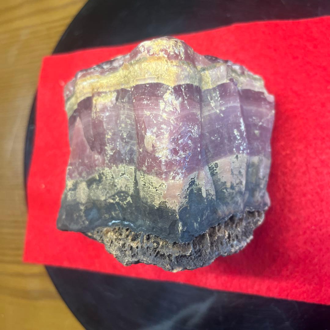 北海道稲倉石鉱山産 菱マンガン鉱 ロードクロサイト　インカローズ　原石1.8kg