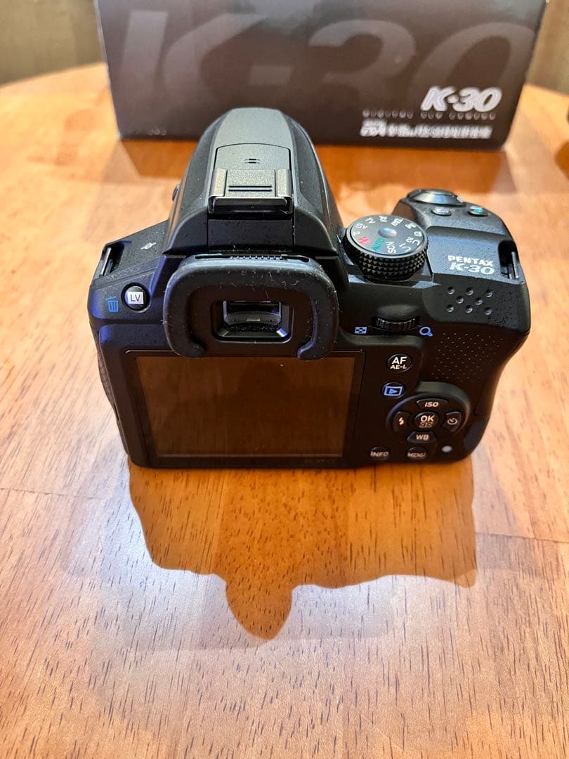ペンタックス PENTAX K-30 レンズキット　18-135mm