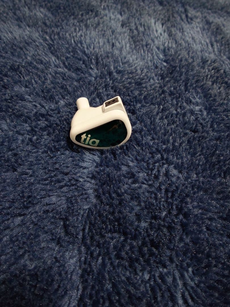 64audio Fourté Blanc