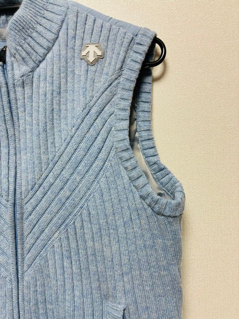 デサントゴルフ防風ニット中わたベスト