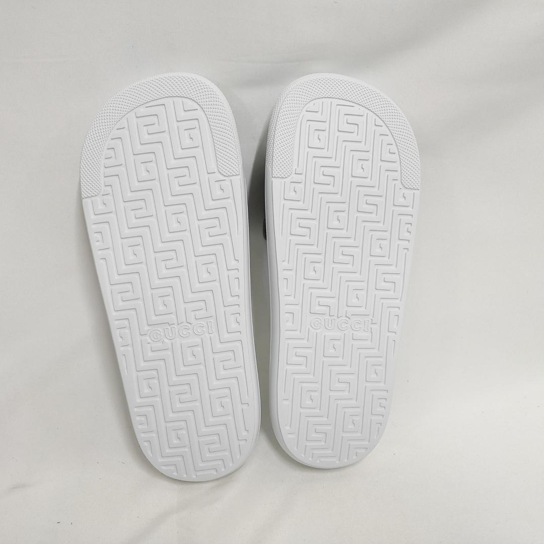 新品 未使用 グッチ ストライプ ラバースライドサンダル ホワイト 27cm相当