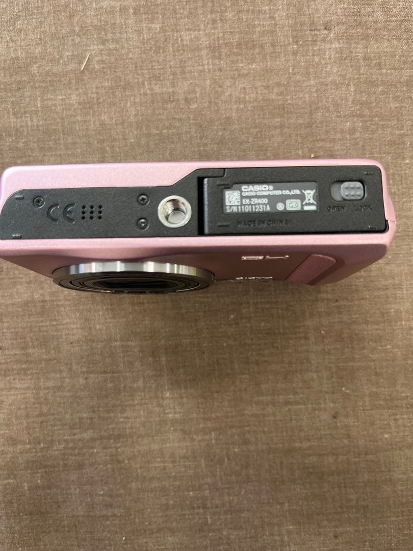 CASIO EXILIM EX-ZR400コンパクトデジタルカメラ 美品