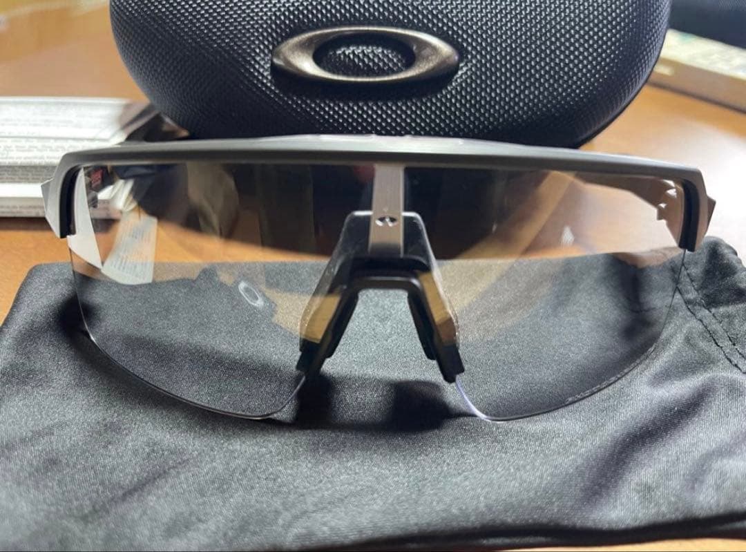 オークリー　スートロライト　調光レンズ