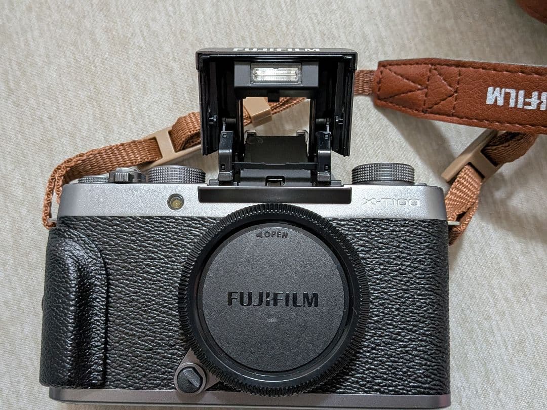 ハ*ン様 【最終値下】FUJIFILM X-T100 ボディ（ダークシルバー）ス