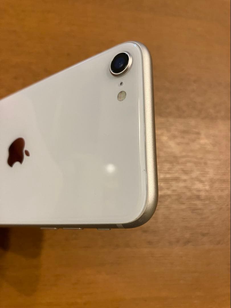 【新品同様】iPhoneSE第3世代 auモデル 容量64G ホワイト