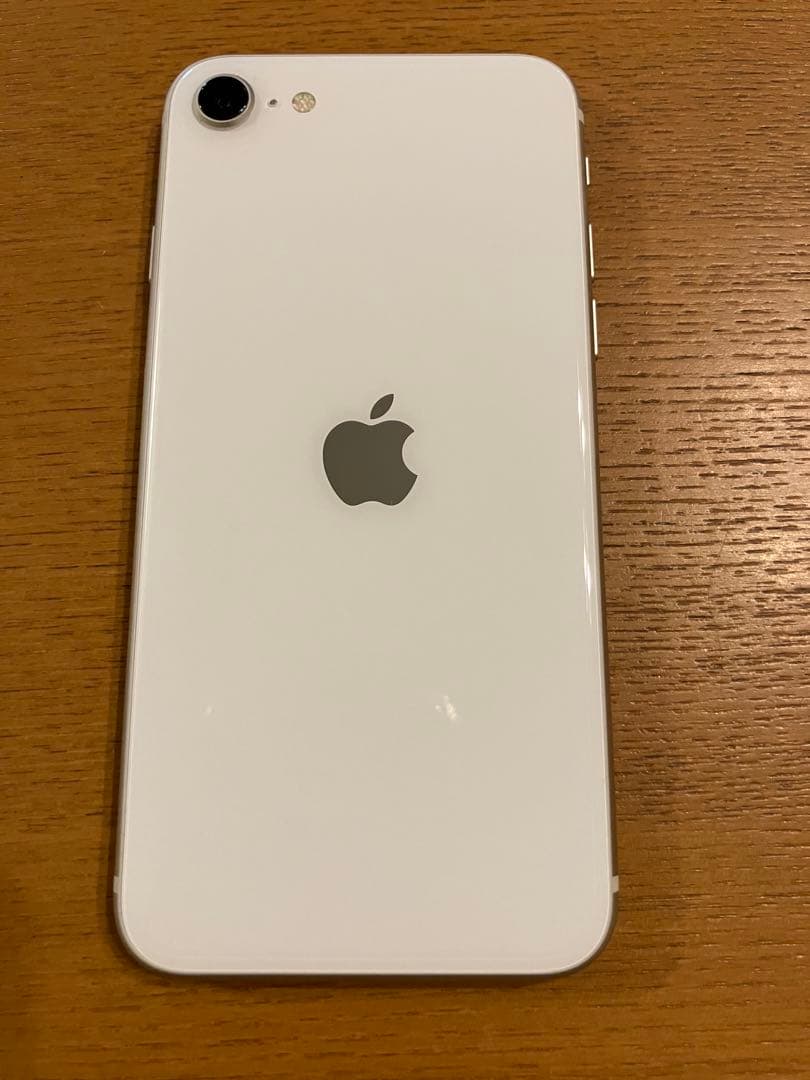【新品同様】iPhoneSE第3世代 auモデル 容量64G ホワイト