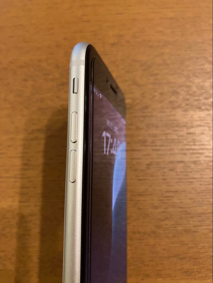 【新品同様】iPhoneSE第3世代 auモデル 容量64G ホワイト