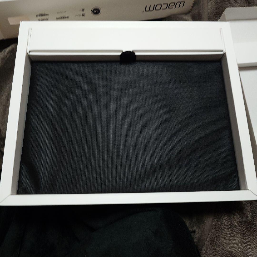 【動作確認済】Wacom Cintiq16(DTK1660K1D) 液タブ本体
