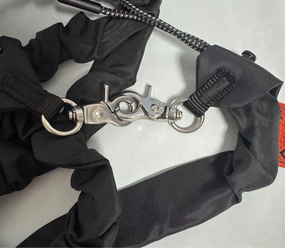 topologie ブラック ショルダーバッグ