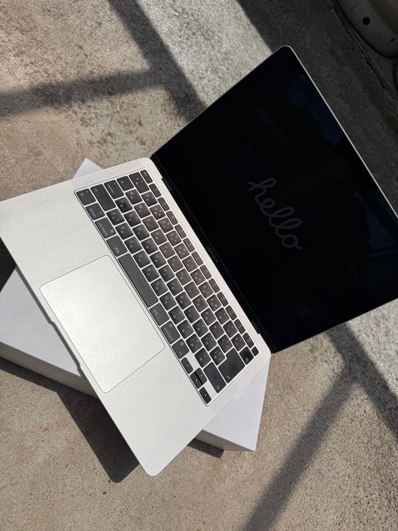 MacBook Air 2020　M1/8GB/256GB/13インチ