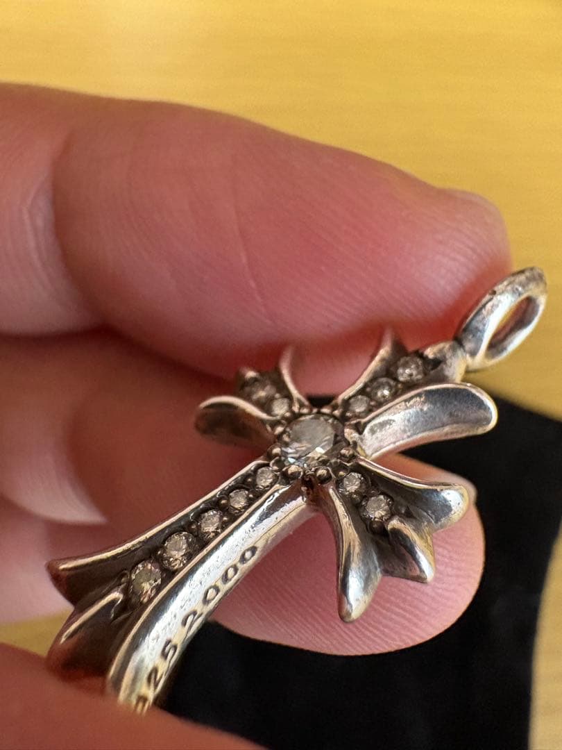 クロムハーツ/タイニーファットクロス PAVEダイヤ