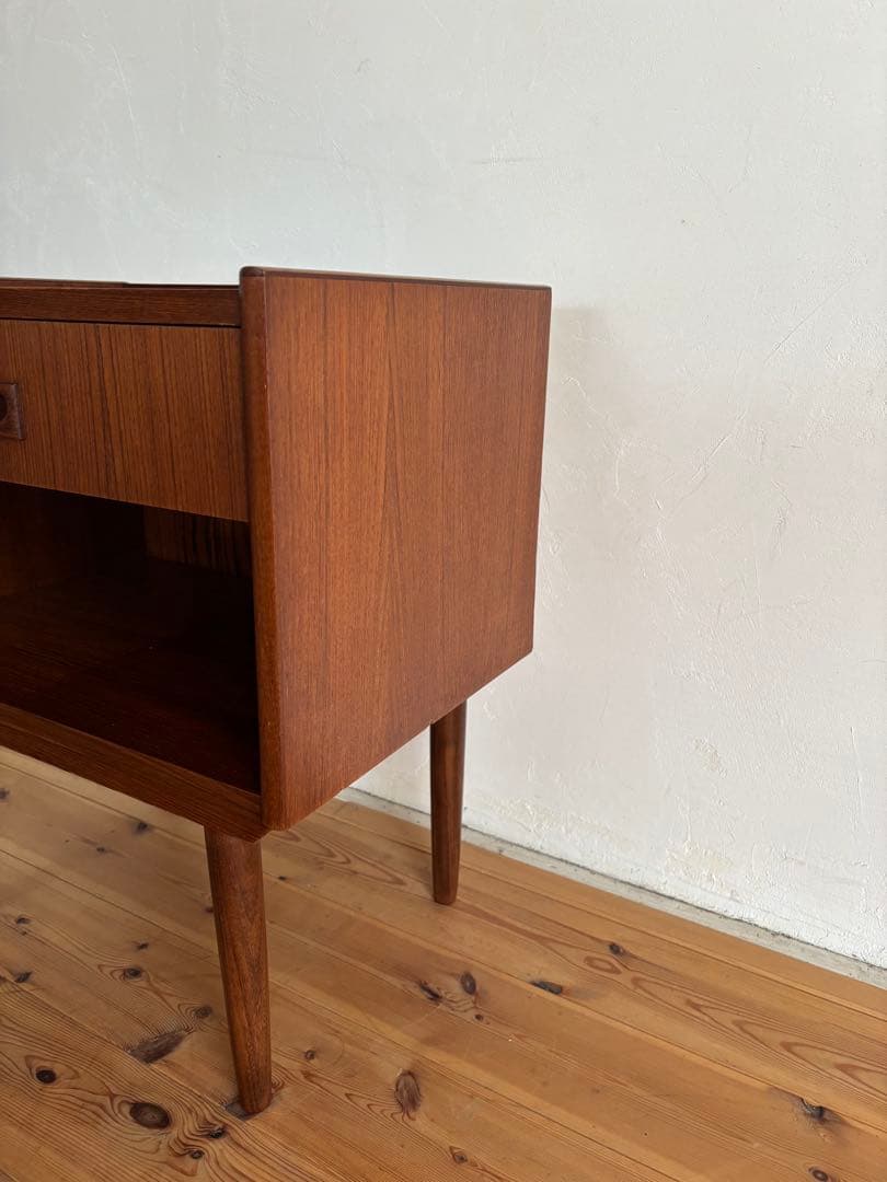 北欧ヴィンテージ　チーク　デンマーク　キャビネット