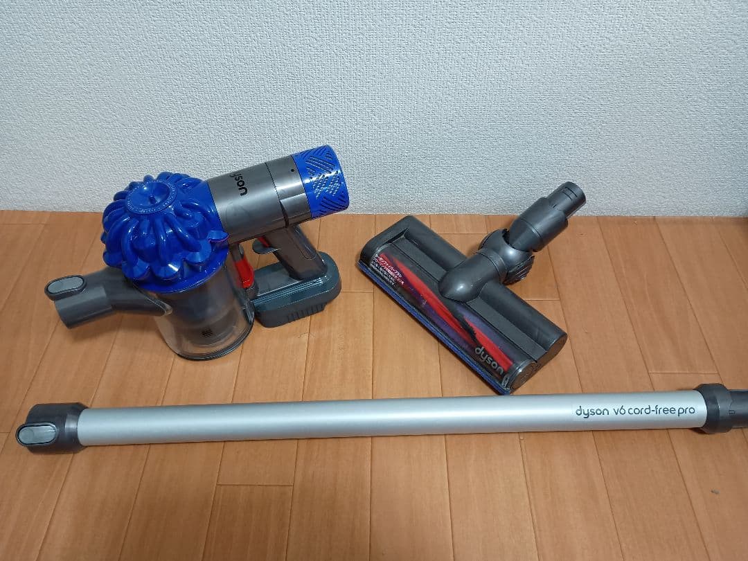 dyson V6 ハンディクリーナー　マキタバッテリーアダプター　ダイソン 25