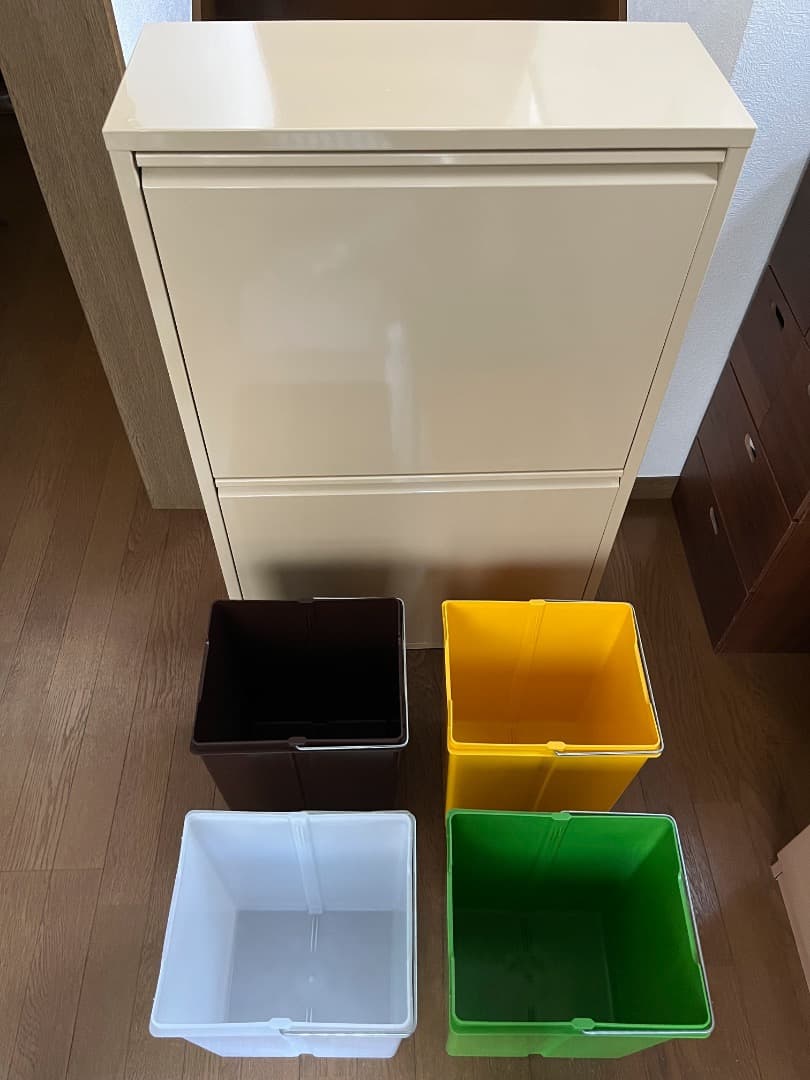 DOTTUS（ドッタス） リサイクルビン4 分別ゴミ箱 希少な光沢ベージュカラー