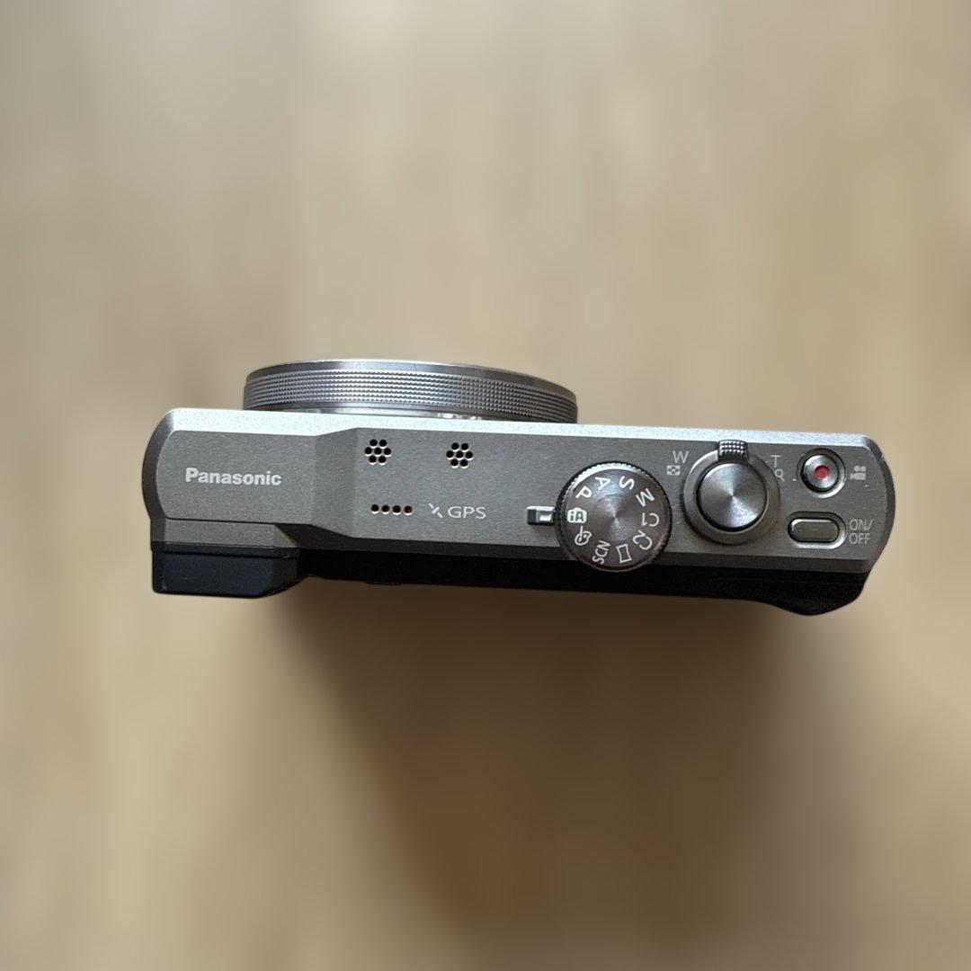 デジカメ　LUMIX