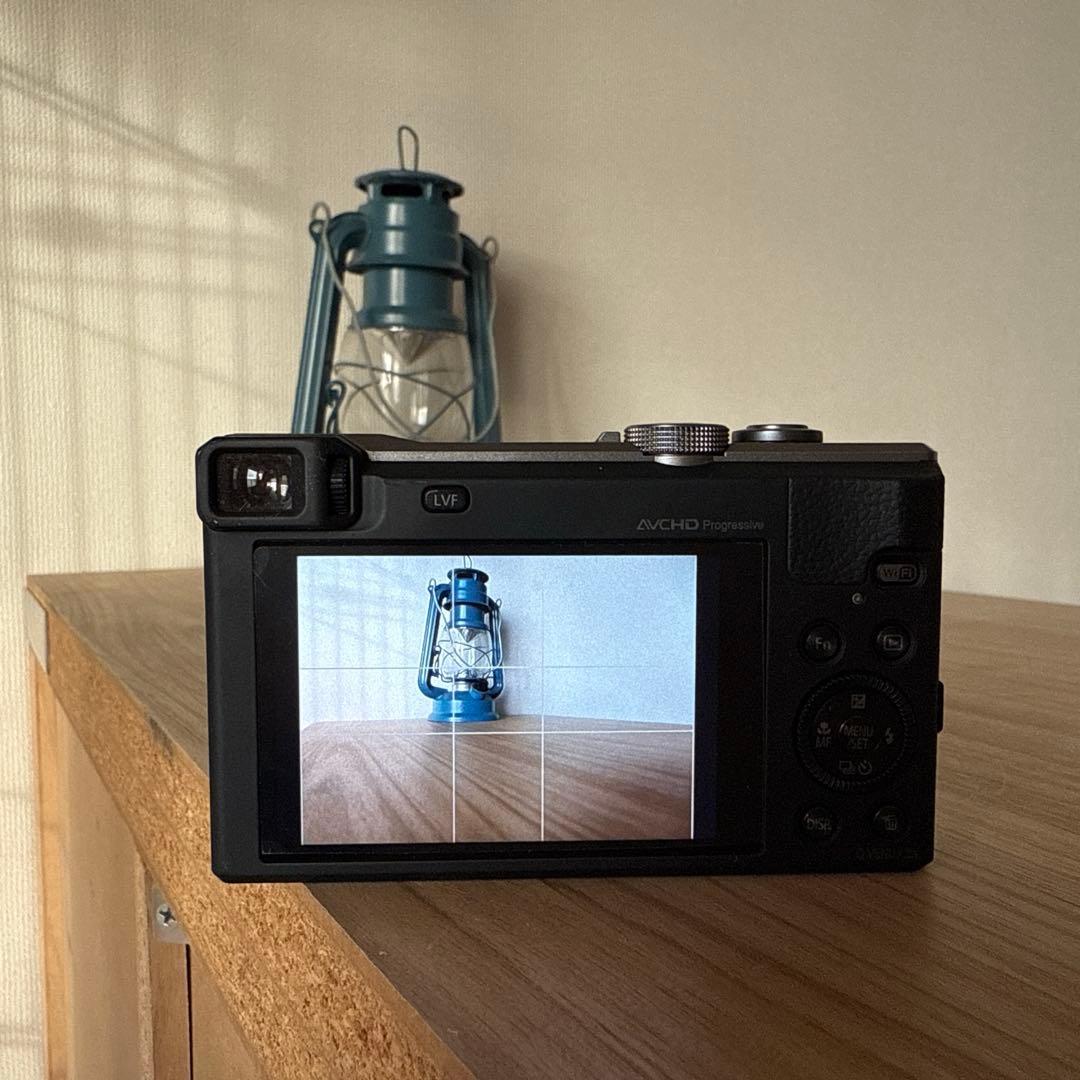 デジカメ　LUMIX