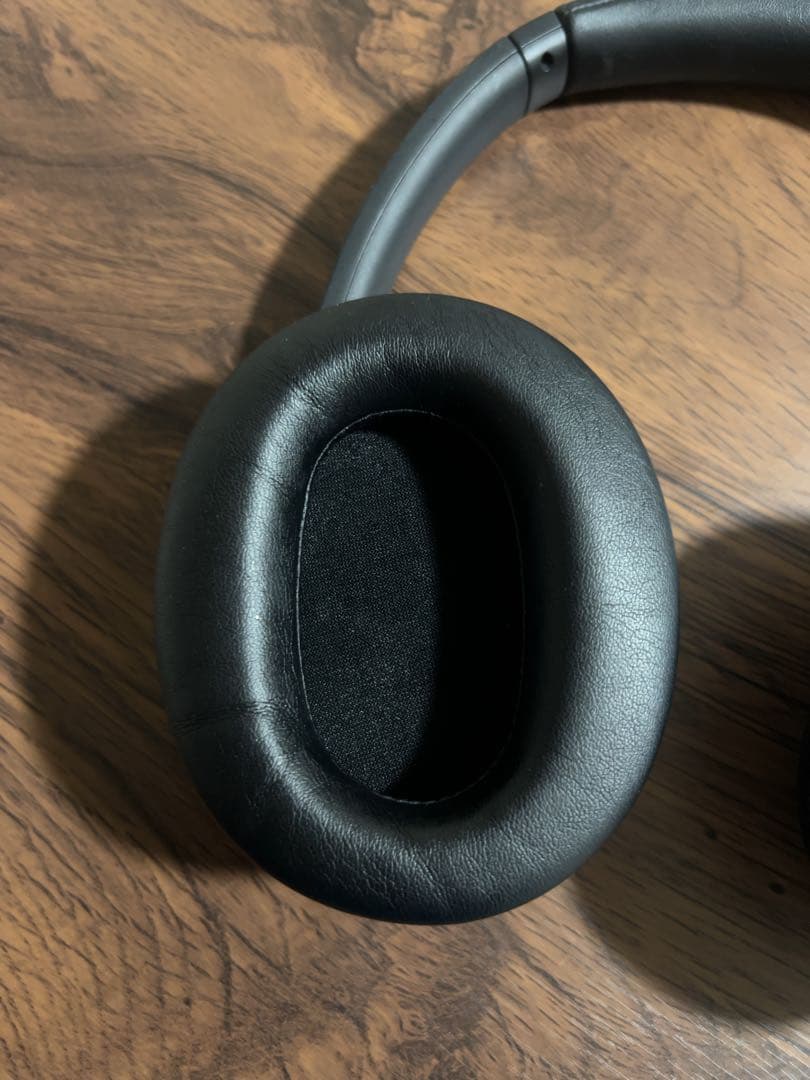 SONY ワイヤレスノイズキャンセリング　ヘッドホン WH-CH720N