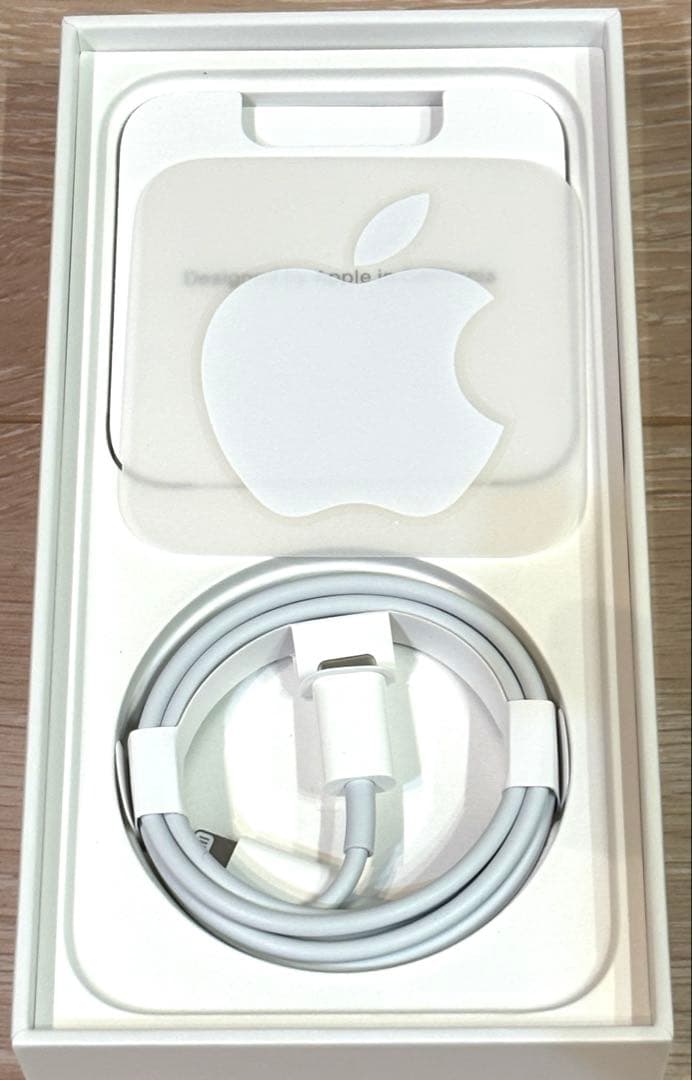 【週末セール】美品iPhone13 グリーン256GB SIMフリー 付属品新品