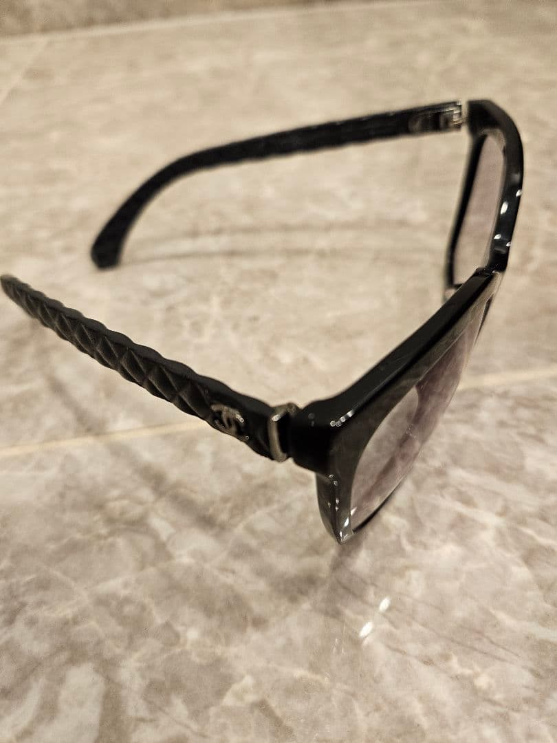 CHANEL シャネル サングラス ブラックフレーム マトラッセ ココマーク