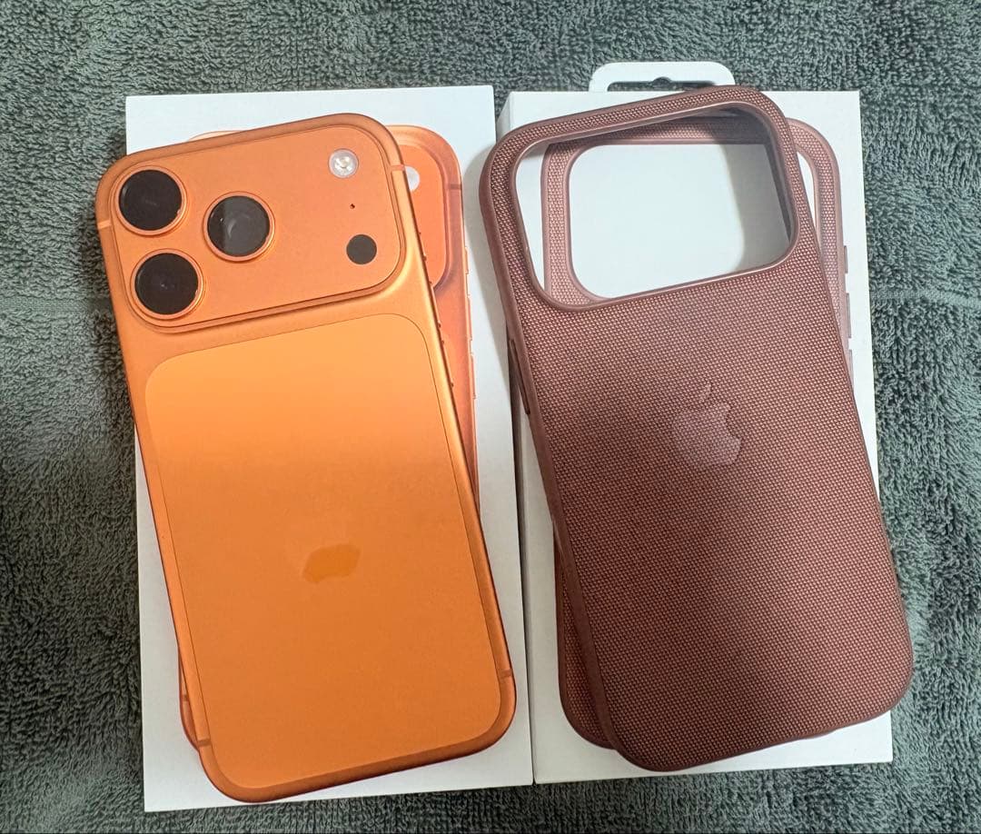 Apple iPhone 17Pro 256GB 本体とケース