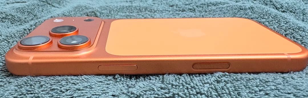 Apple iPhone 17Pro 256GB 本体とケース