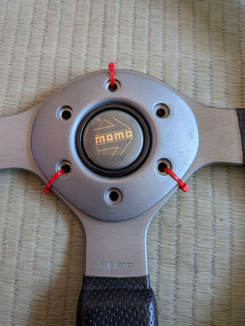 momo ステアリング・ハンドル本体 ウッド・レザー