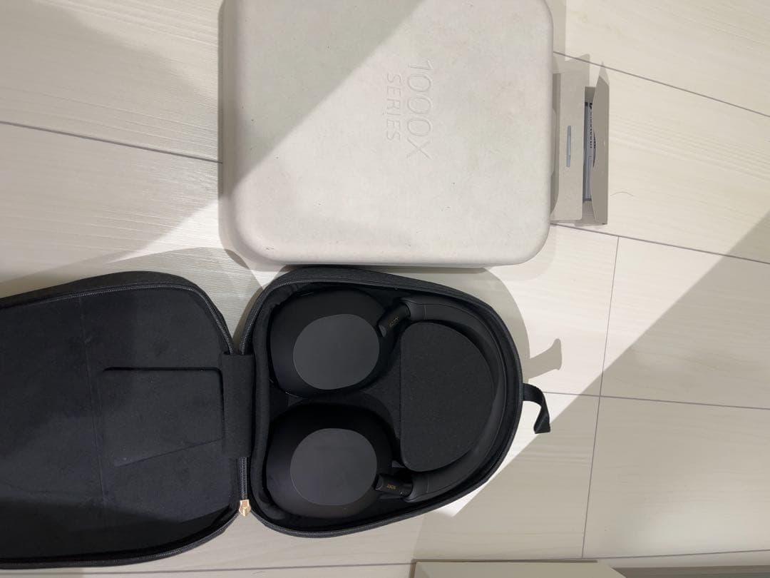 【美品】SONY WH-1000XM5 ワイヤレスノイズキャンセリングヘッドホン