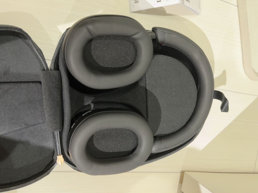 【美品】SONY WH-1000XM5 ワイヤレスノイズキャンセリングヘッドホン