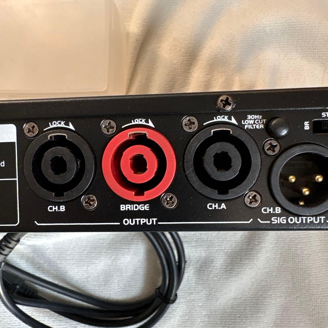 CLASSIC PRO DCP1100 パワーアンプ