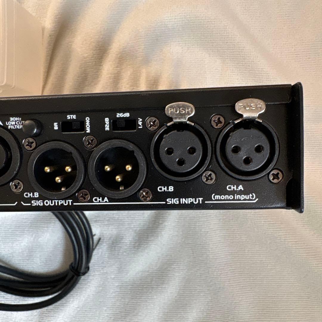 CLASSIC PRO DCP1100 パワーアンプ