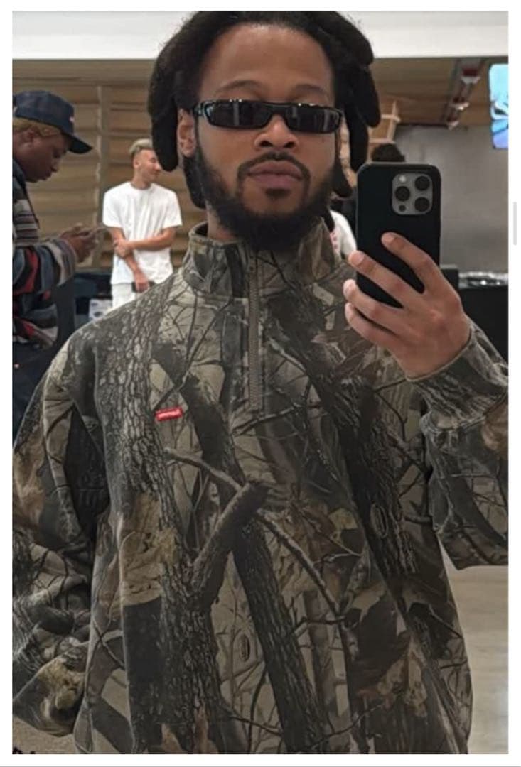 ジャケット・アウター Supreme Small Box Half Zip Pullover