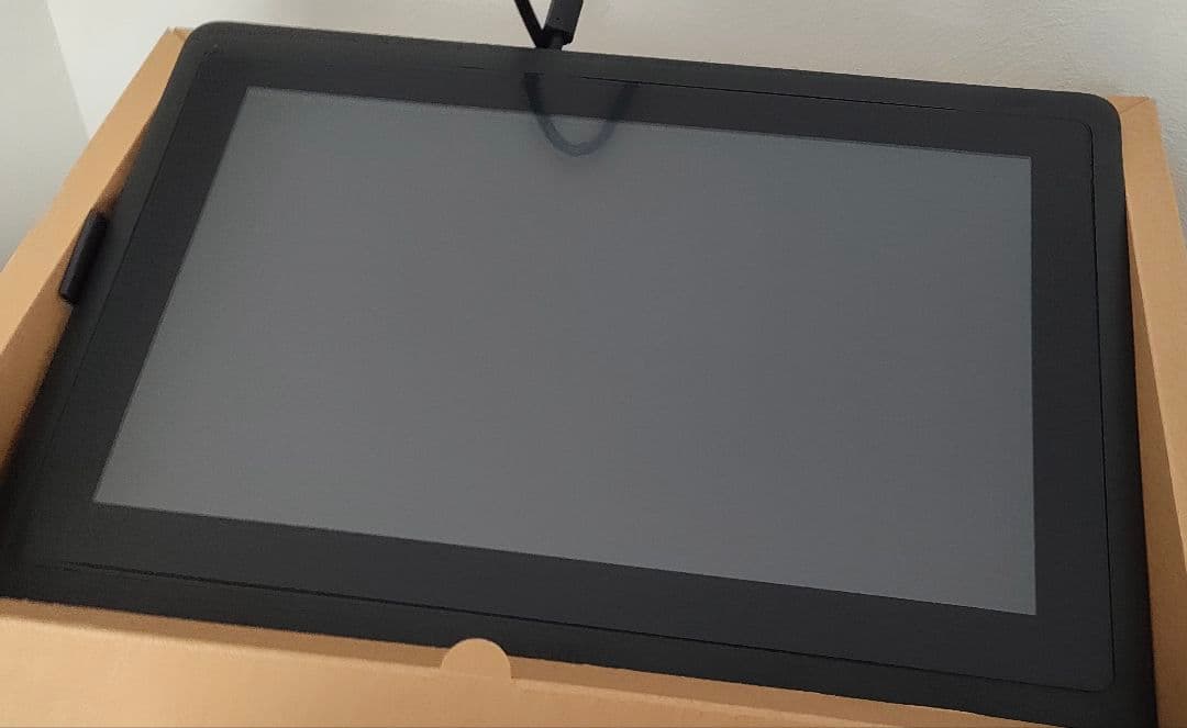 Wacom Cintiq16 液晶ペンタブレット DTK-1660 K0D