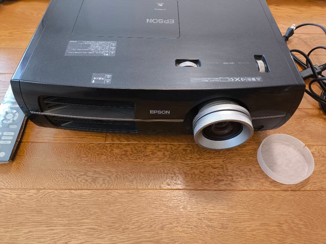 液晶プロジェクター EPSON dreamio EH-TW4000