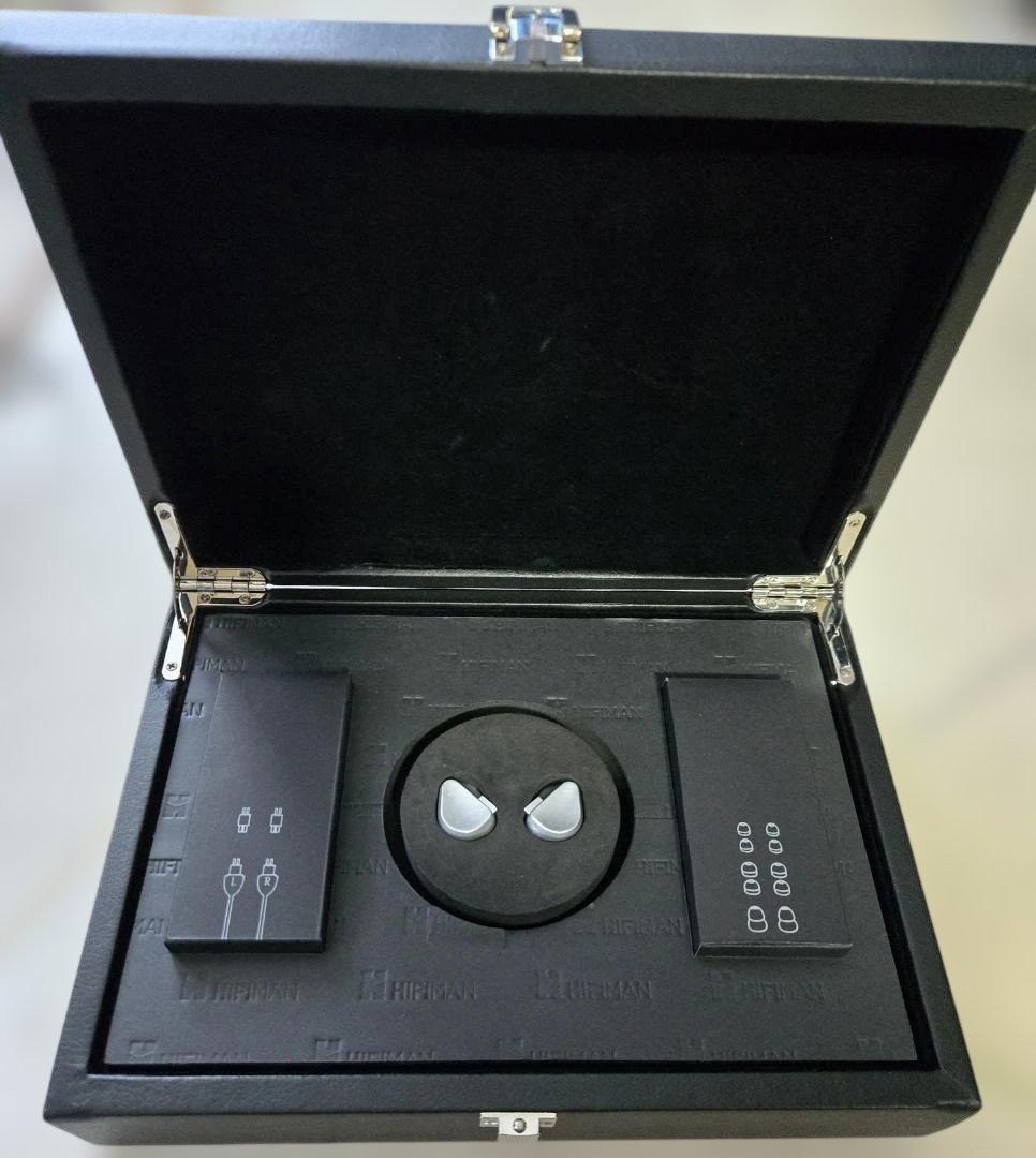 HIFIMAN Svanar【専用リケ－ブル付き】