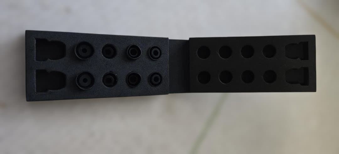 HIFIMAN Svanar【専用リケ－ブル付き】