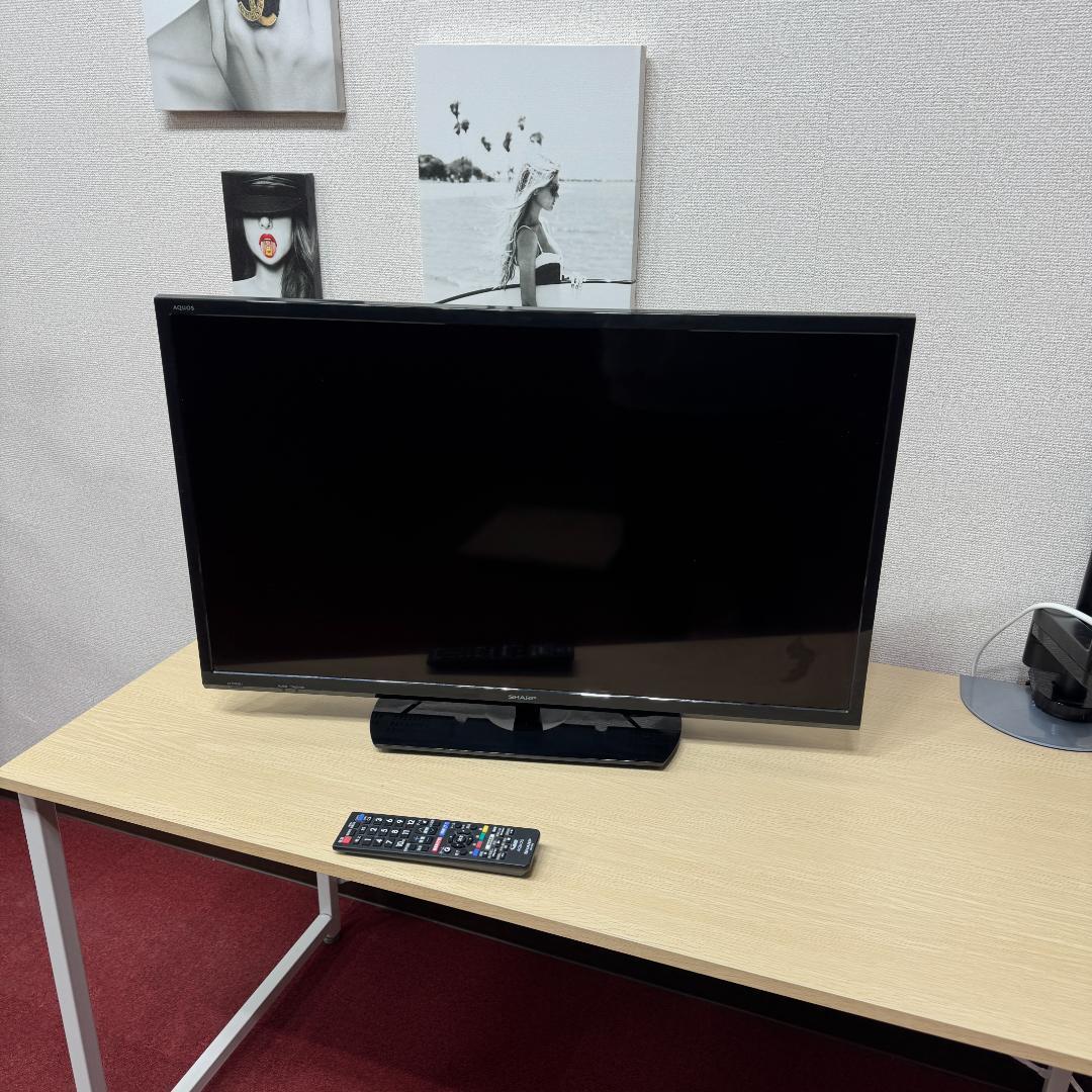 東京23区送料無料　美品シャープ液晶テレビ　2020年製32型　洗浄/除菌済み