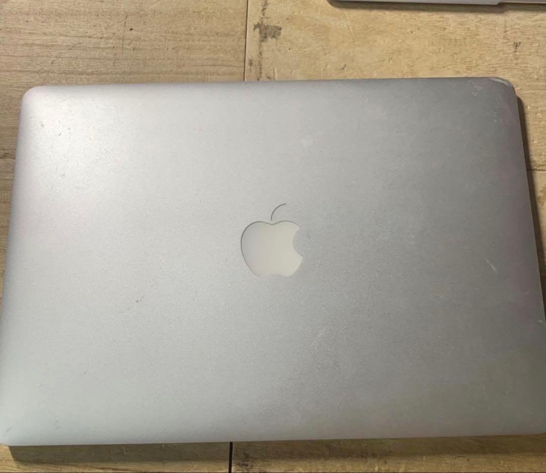 MacBook Air 2017 MQD32J/A A1466 13インチ　美品