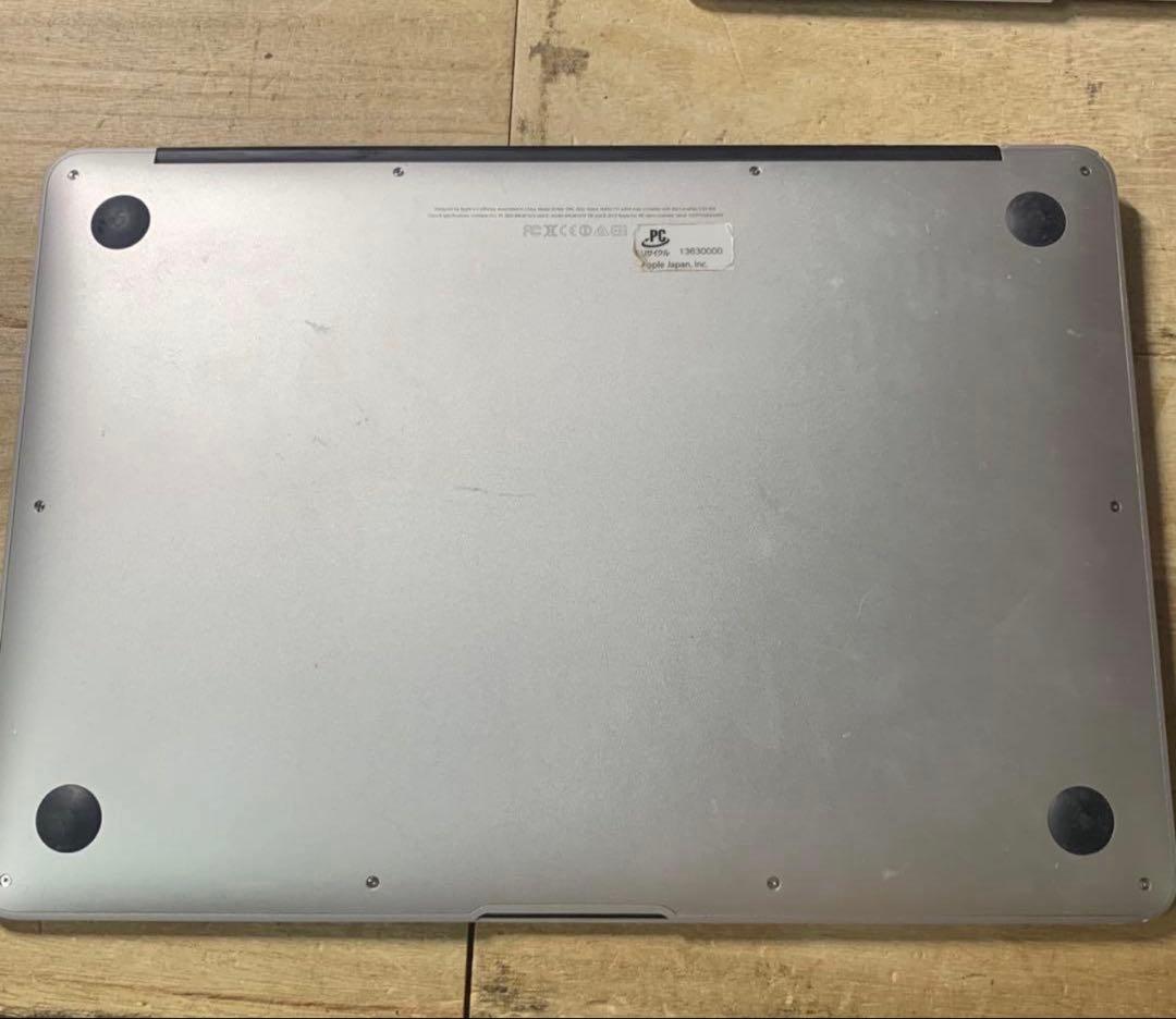 MacBook Air 2017 MQD32J/A A1466 13インチ　美品