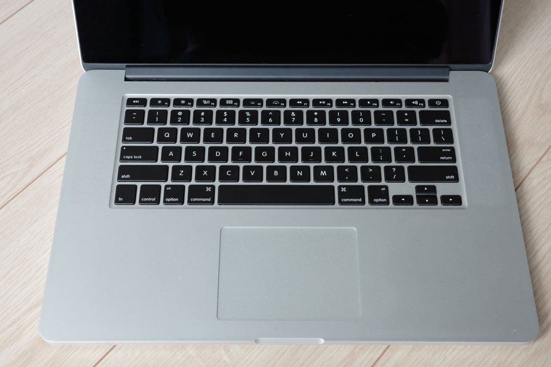 【Apple】MacBookPro 15インチ【動作確認済・箱付】