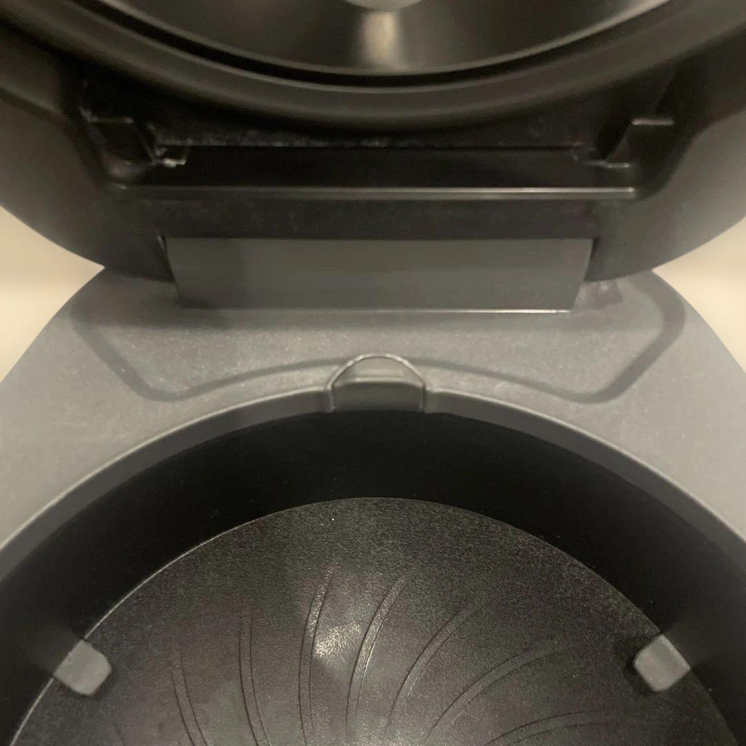 T-fal 炊飯器 遠赤直火炊き　5.5合炊き　メタリック　PK880CJP