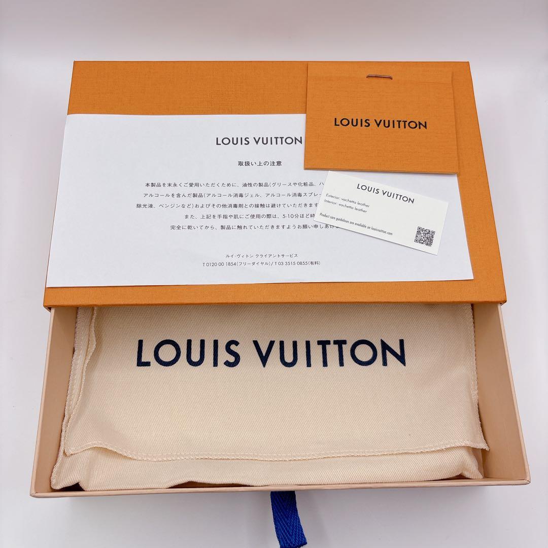 未使用 新作 限定 完売品 ルイヴィトン ポルトフォイユ サラ スノーウィパール