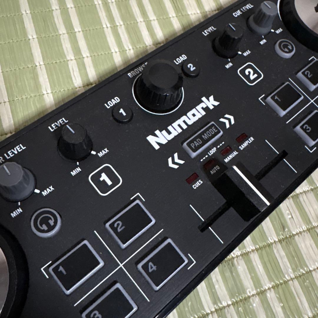ニュマークNumark DJコントローラー DJ2GO2 Touch