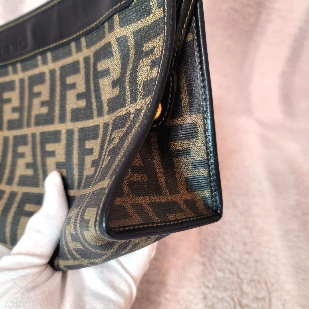 【美品】FENDI ポーチ ズッカ キャンバス ブラウン セカンドバッグ レザー