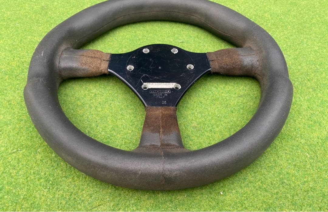 MOMO ステアリング 本体