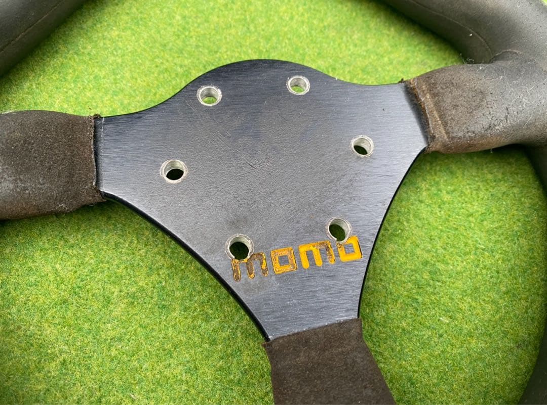 MOMO ステアリング 本体